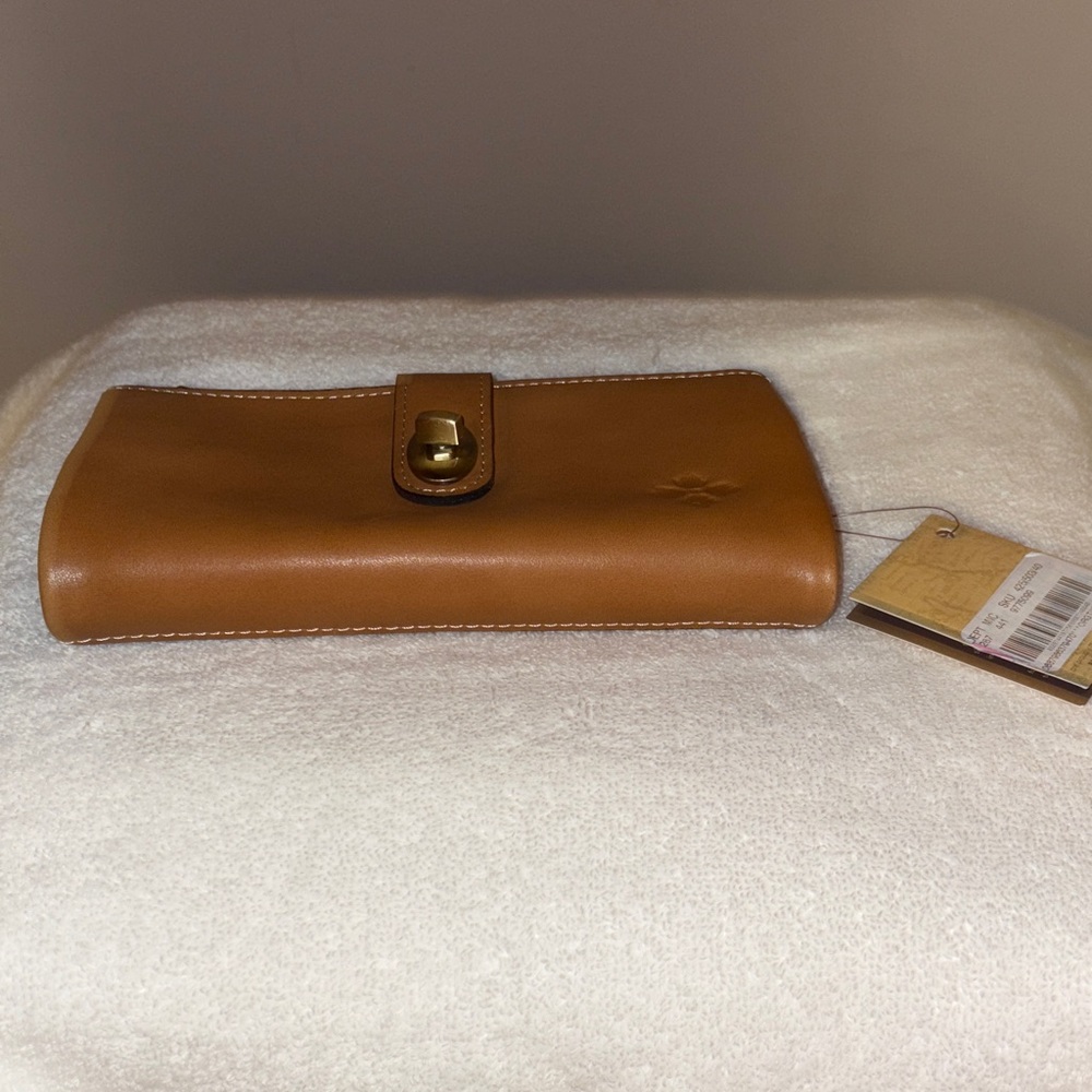 Patricia Nash Annesley Leather Wristlet/Wallet NWT Hazelnut
